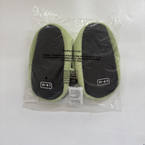 Disney Star Wars The Mandalorian Baby Yoda Grogu Slippers Kid Toddler Large 9-10 - Picture 2 of 10
